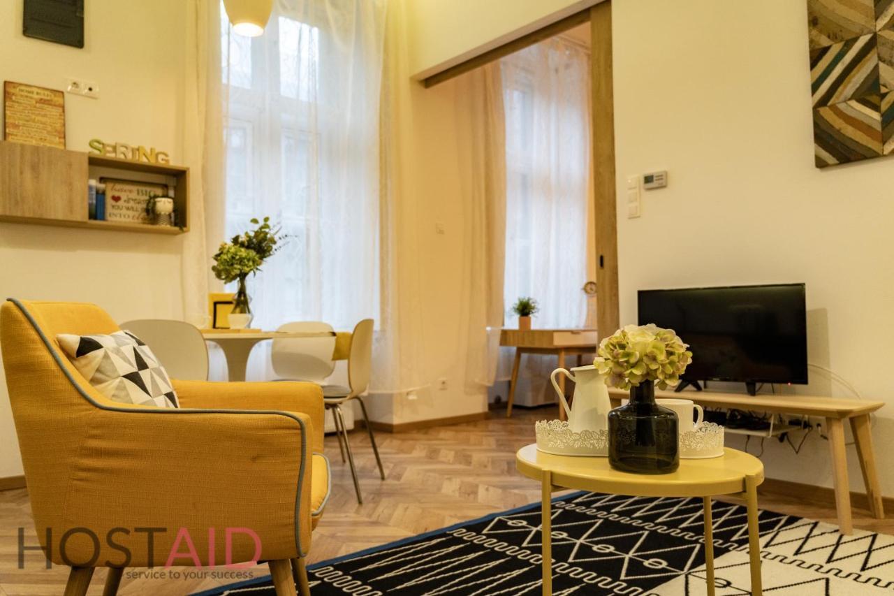 M10 Apartment - Hostaid Будапешт Экстерьер фото
